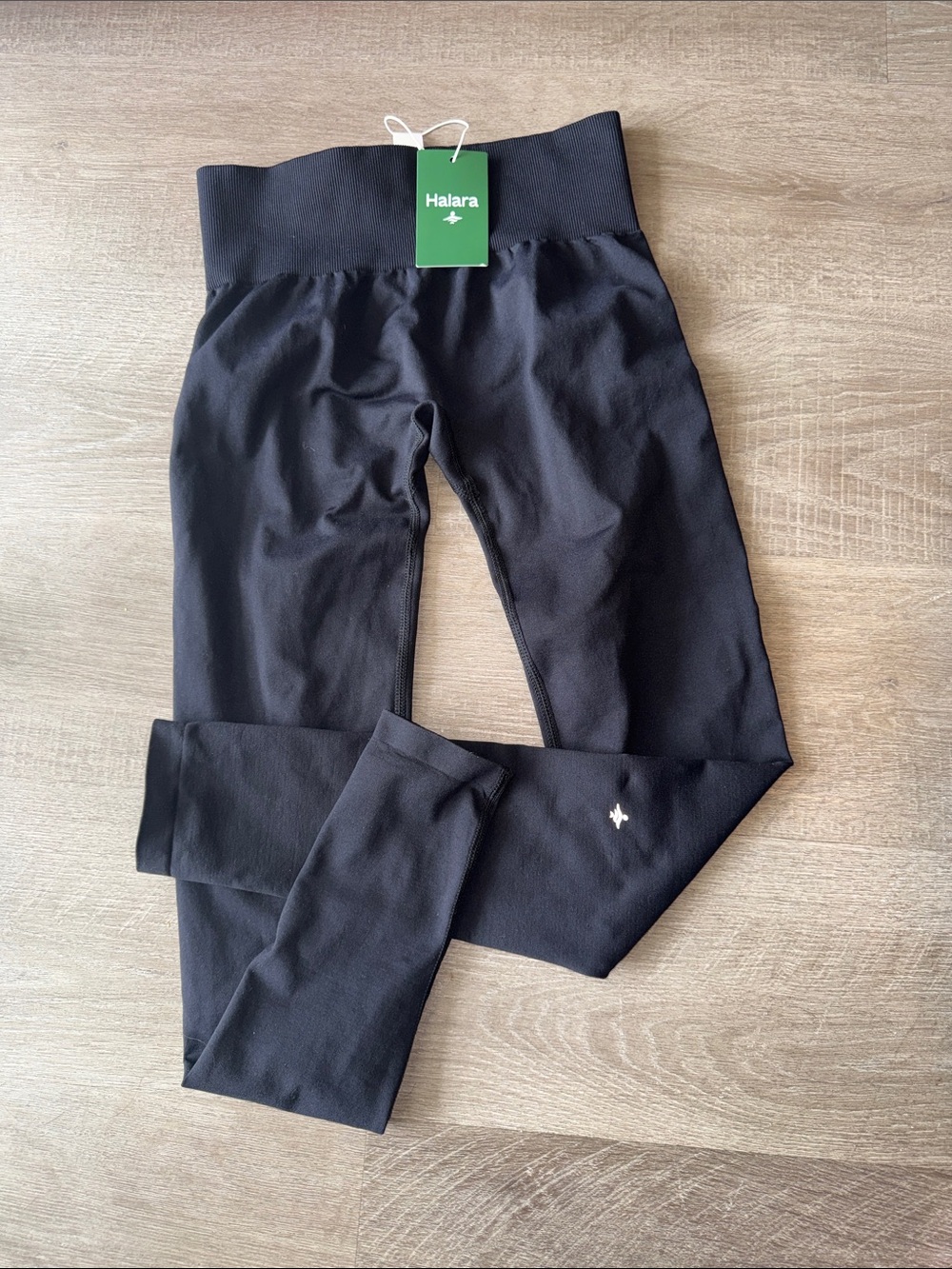 Halara Seamless High-Waisted Leggings NWT Sz Small